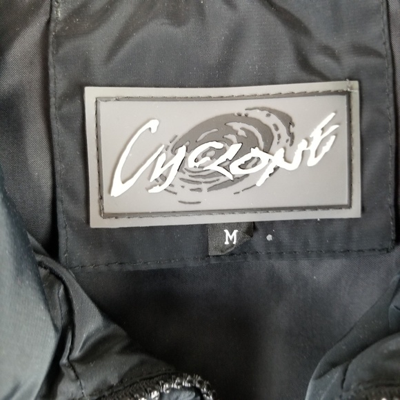 Black Cyclone Down Filled Vest. Size M. - Picture 2 of 7